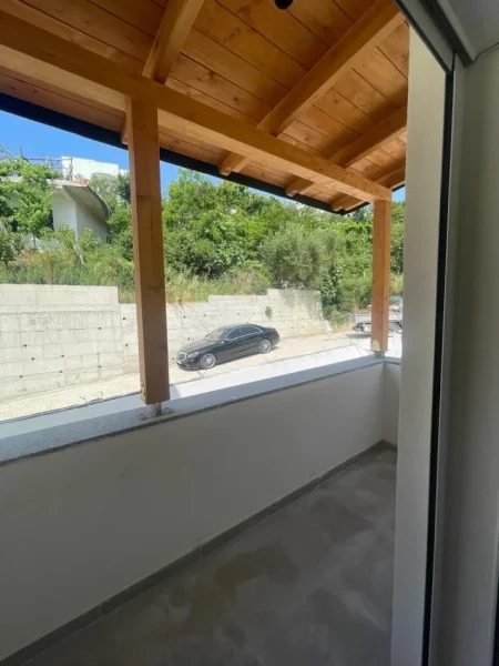 Durres, shes apartament 1+1 Kati 2, 76 m²