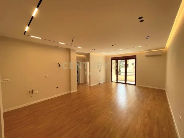 Tirane, shes apartament 2+1 , 98 m² 215.000 € (Kodra e Diellit)