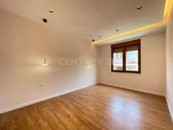 Tirane, shes apartament 2+1 , 98 m² 215.000 € (Kodra e Diellit)