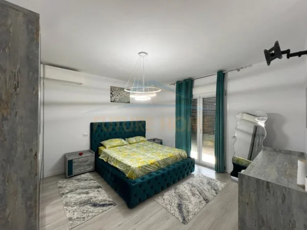 Durres, shitet shtepi 2 Katshe 257.000 €