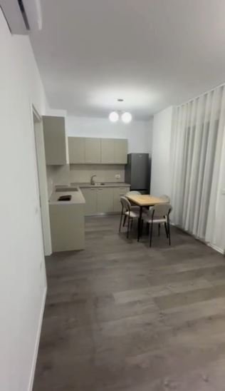 Tirane, jepet me qera apartament 1+1 Kati 2, 60 m² 350 € (Univers City)