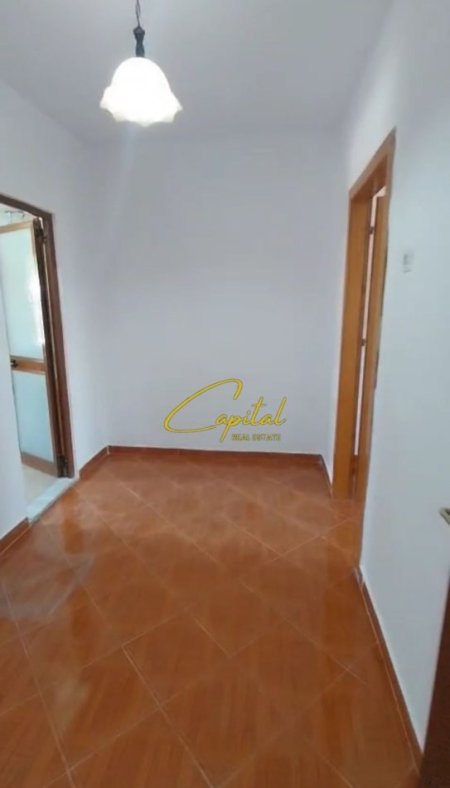 Tirane, shitet apartament 1+1 Kati 4, 64 m² 75.000 € (KOMBINAT)
