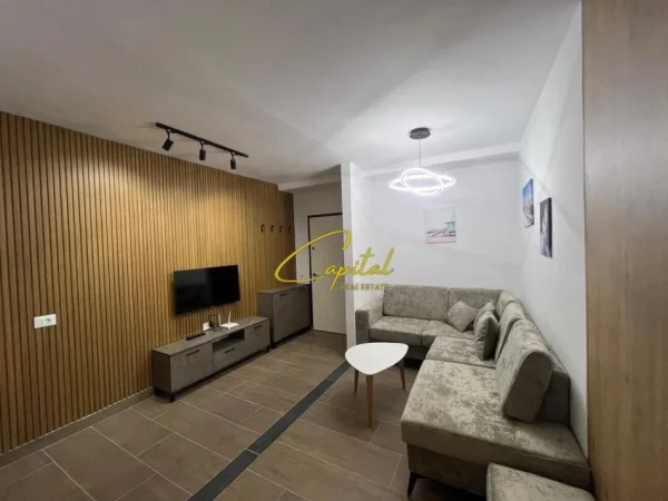 Tirane, jepet me qera apartament 1+1 Kati 3, 55 m² 500 € (SELITE)
