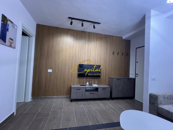 Tirane, jepet me qera apartament 1+1 Kati 3, 55 m² 500 € (SELITE)