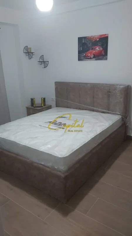 Tirane, jepet me qera apartament 1+1 Kati 3, 55 m² 500 € (SELITE)