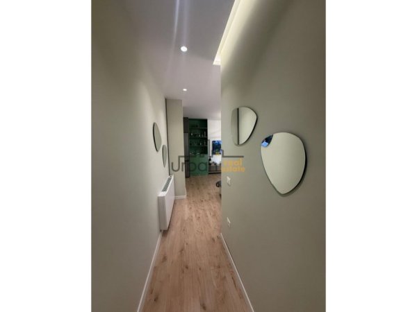 Tirane, shitet apartament 2+1+Ballkon Kati 7, 109 m² 320.000 € (Komuna e Parisit)