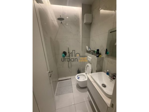 Tirane, shitet apartament 2+1+Ballkon Kati 7, 109 m² 320.000 € (Komuna e Parisit)