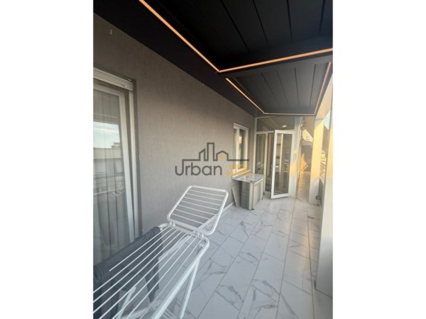 Tirane, shitet apartament 2+1+Ballkon Kati 7, 109 m² 320.000 € (Komuna e Parisit)
