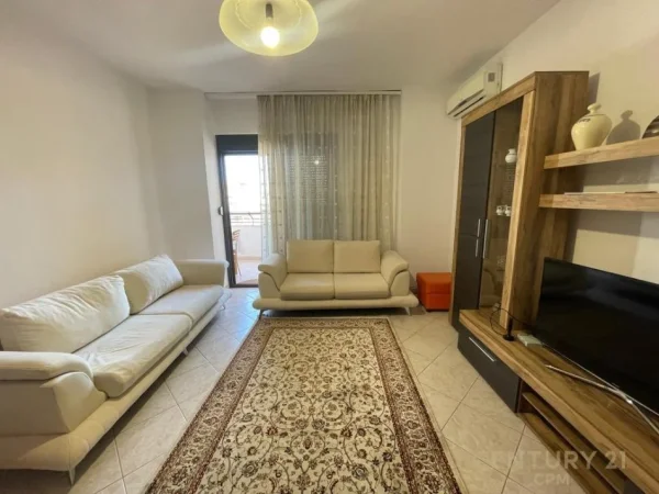 Tirane, jepet me qera apartament 2+1 Kati 4, 103 m² 750 € 