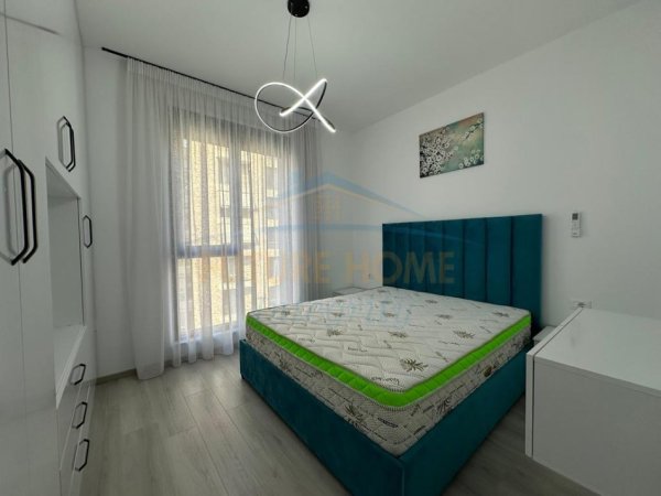 Tirane, jepet me qera apartament 2+1+Ballkon Kati 4, 72 m² 600 € (rruga xhanfize keko)