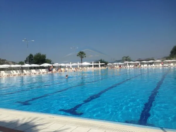 Tirane, shitet hotel Kati 0, 1.000 m² 250.000.000 € 