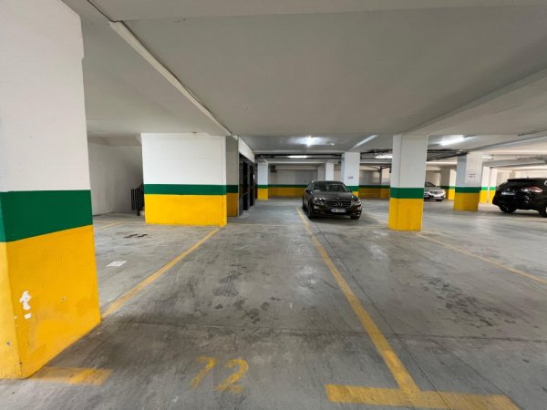 Tirane, shitet garazh | post parkimi Kati -1, 100 m² 90.000 € (Ish Fusha e Aviacionit- Tiranë)