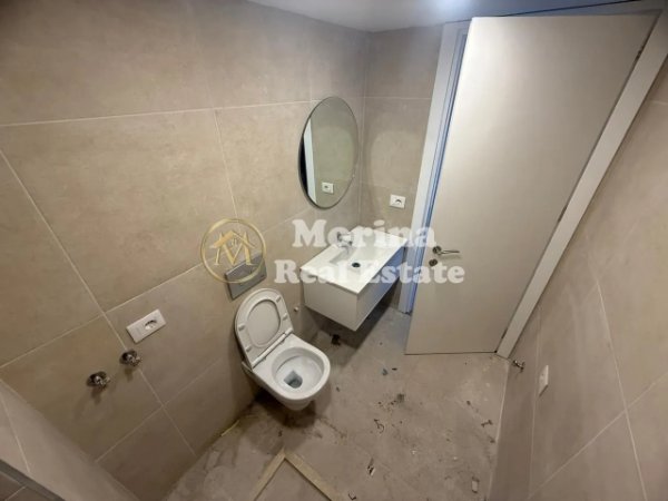 Tirane, jepet me qera dyqan Kati 2, 60 m² 450 € (Golden Park)