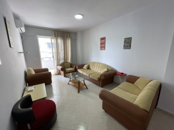 Durres, shes apartament 1+1+Ballkon Kati 2, 90.000 € (Plazh iliria)