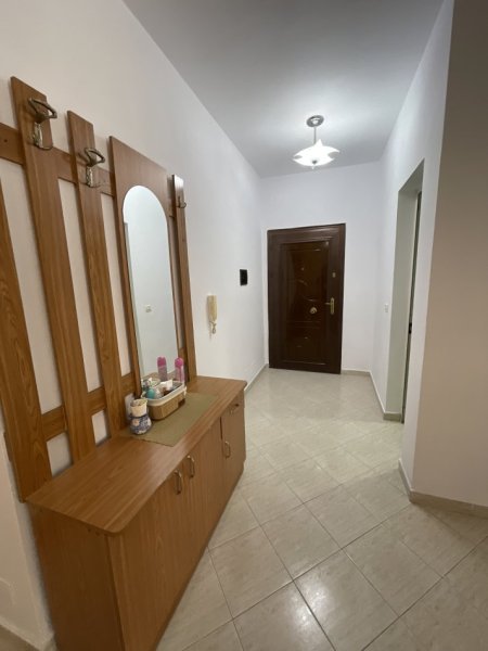 Durres, shes apartament 1+1+Ballkon Kati 2, 90.000 € (Plazh iliria)