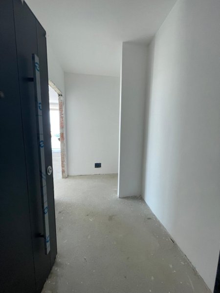 Tirane, shitet apartament 2+1 Kati 3, 112 m² 250.000 € (Farke)