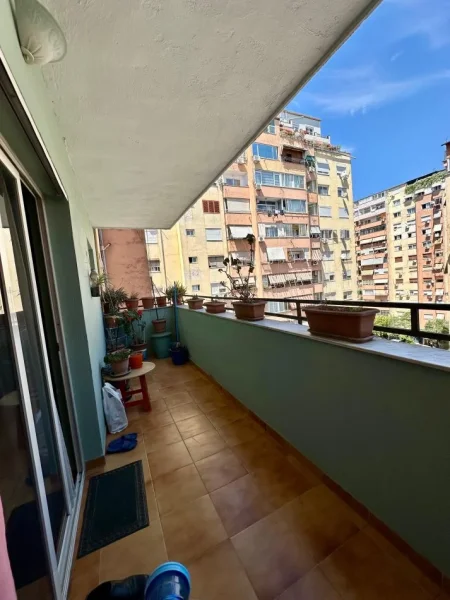 Tirane, shitet apartament 2+1 Kati 5, 136 m² 250.000 €