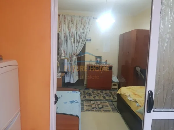 0683487469 Tirane, shitet apartament 2+1 Kati 4, 111 m² 256.000 € (Gjimnazi Petro Nini Luarasi)