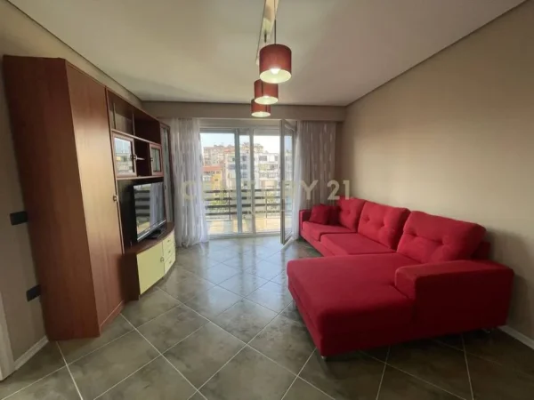 Tirane, jepet me qera apartament 2+1+Aneks+Ballkon Kati 2, 92 m² 700 € (Neom116574)