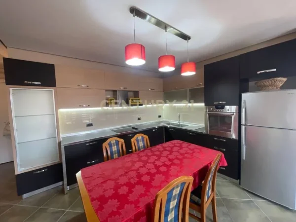 Tirane, jepet me qera apartament 2+1+Aneks+Ballkon Kati 2, 92 m² 700 € (Neom116574)