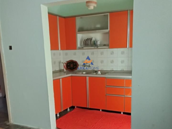 jepet me qera apartament 2+1+Ballkon Kati 4, 80 m² 450 € (TE OXHAKU)