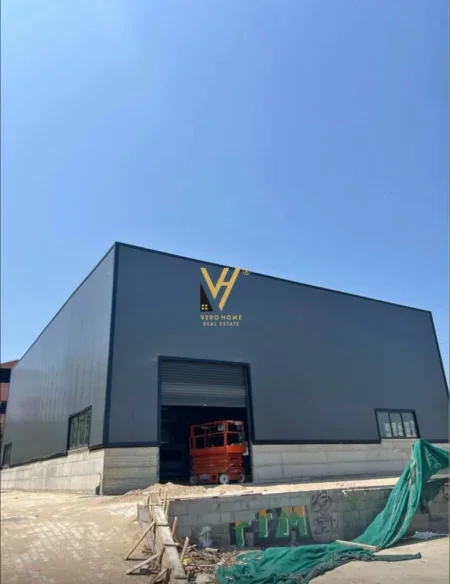 Tirane, jepet me qera magazine Kati 0, 500 m² 3.500 € (AUTOSTRADA TIRANE DURRES)