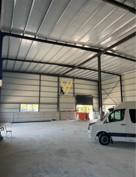 Tirane, jepet me qera magazine Kati 0, 500 m² 3.500 € (AUTOSTRADA TIRANE DURRES)