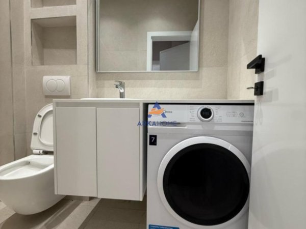 Tirane, jepet me qera apartament 1+1+Ballkon Kati 3, 50 m² 500 € (YZBERISHT)