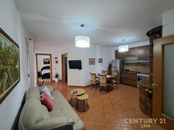 Tirane, jepet me qera apartament 2+1 Kati 5, 81 m² 500 € (Zogu i Zi)
