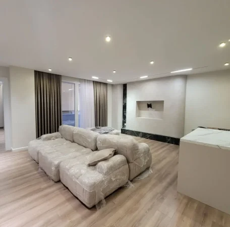 Tirane, shitet apartament 1+1 , 100 m² (Bllok)