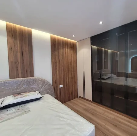 Tirane, shitet apartament 1+1 , 100 m² (Bllok)