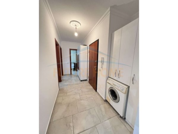 0683487469 Tirane, jepet me qera apartament 2+1+Ballkon Kati 5, 97 m² 410 € (Rruga Besim Alla)