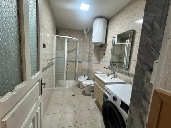 0683487469 Shqiperi, jepet me qera apartament 2+1+Ballkon Kati 2, 76 m² 400 € (QYTET STUDENTI)