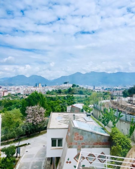 Tirane, shitet apartament , 116 m² 220.000 € (Kodra e Diellit 2)