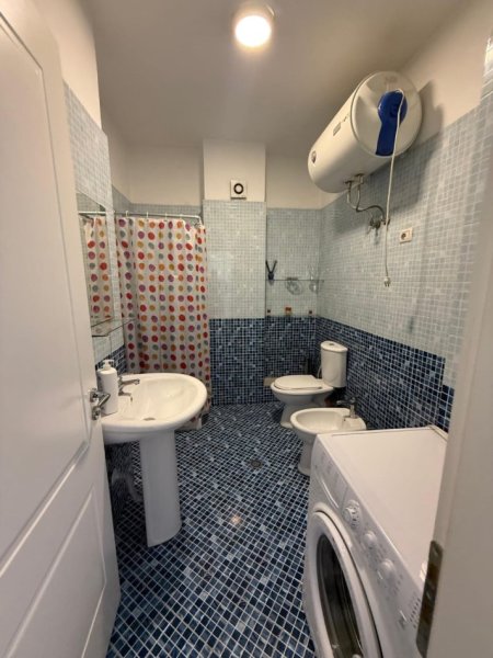 Tirane, shitet apartament 1+1 , 81 m² 175.000 € (Rruga e Barrikadave)