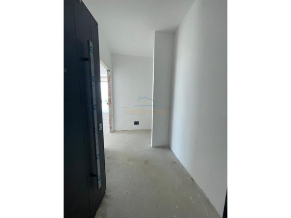 Tirane, shitet apartament 2+1 Kati 3, 112 m² 250.000 € 