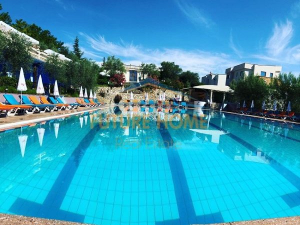 Tirane, shitet ambjent biznesi , 4.500 m² 