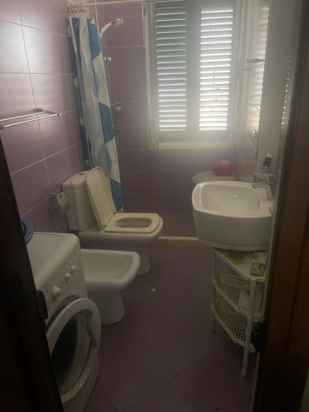 Durres, jepet me qera apartament 2+1 Kati 3, 300 € 