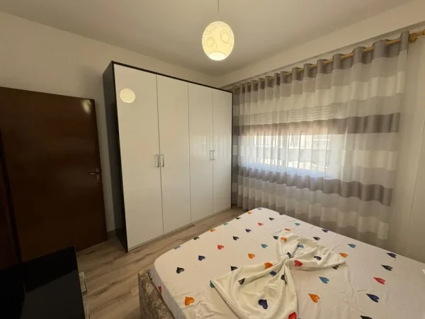 Durres, shitet apartament 1+1+Ballkon Kati 9, 75 m² 93.000 € 