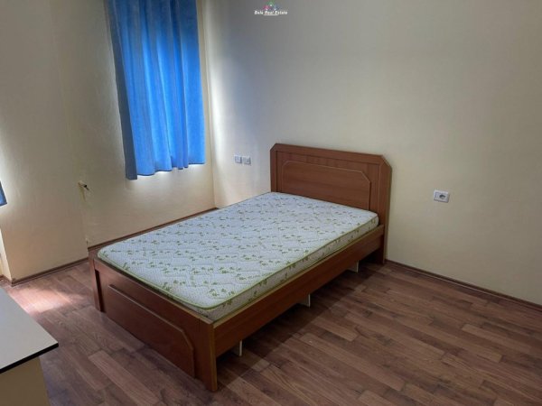 Tirane, jepet me qera apartament 1+1 Kati 2, 110 m² 650 Euro (Don Bosko)