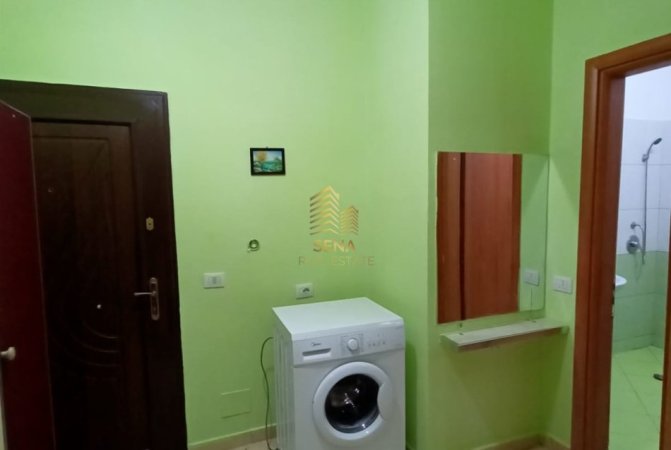 Tirane, jepet me qera apartament 1+1+Ballkon Kati 3, 70 m² 360 € (Rruga Foto Xhavella, Astir)