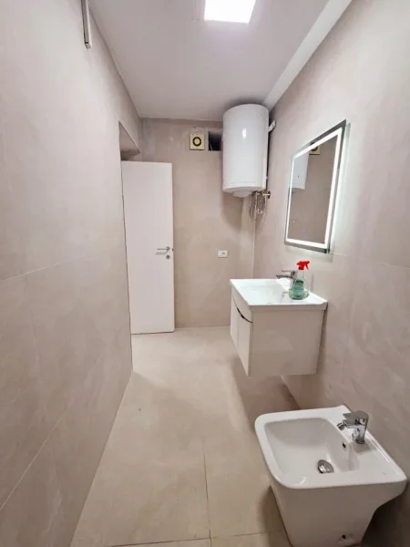 Durres, shitet apartament 2+1+Ballkon Kati 3, 56 m² 81.000 € 