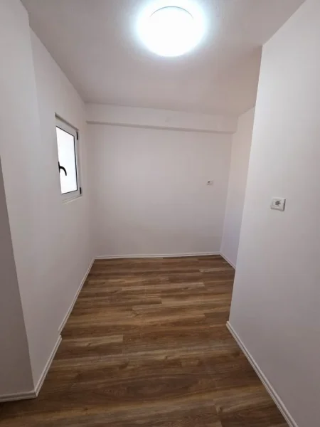 Durres, shitet apartament 2+1+Ballkon Kati 3, 56 m² 81.000 € 