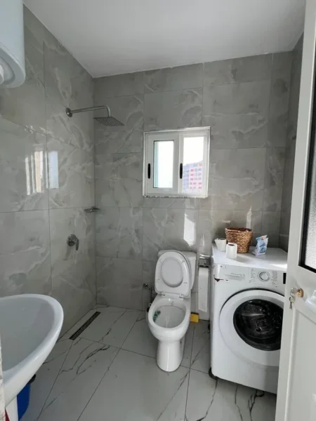 Durres, jepet me qera apartament 1+1 Kati 0, 350 € 