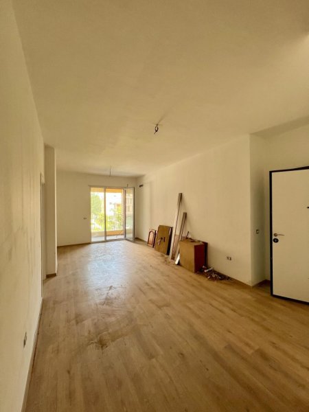 Tirane, shitet 2+1+Ballkon Kati 1, 101 m² 161.500 € (Fusha e Aaviacionit)