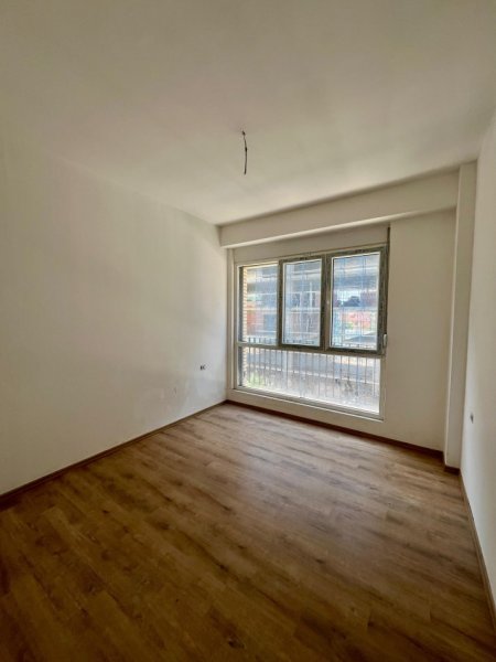 Tirane, shitet 2+1+Ballkon Kati 1, 101 m² 161.500 € (Fusha e Aaviacionit)
