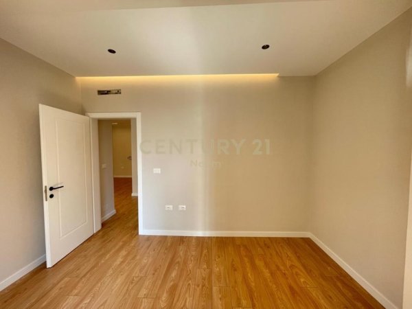 Tirane, shitet apartament 2+1 Kati 2, 98 m² 215.000 € (Kodra e Diellit)