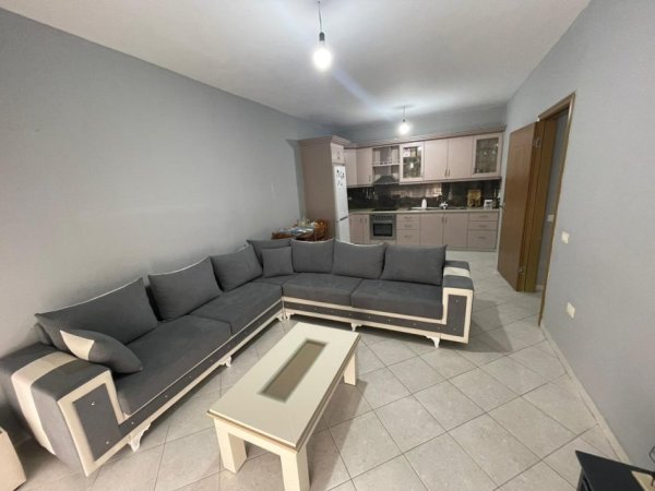 Tirane, jepet me qera apartament 2+1 Kati 5, 70 m² (Rruga besim alla)