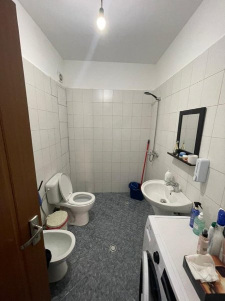 Tirane, jepet me qera apartament 2+1 Kati 5, 70 m² (Rruga besim alla)