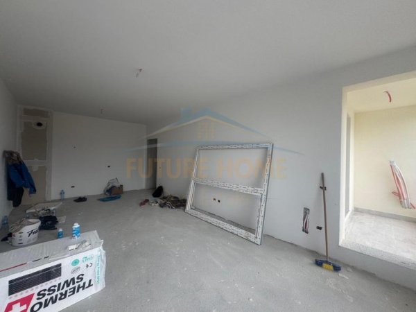 Tirane, shitet apartament 2+1+Ballkon Kati 1, 98 m² 73.913 € (Kamez)